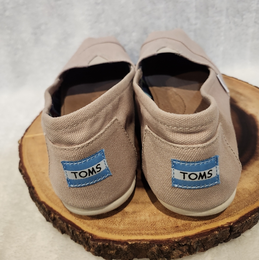 Toms Light Beige Canvas Loafers - Picture 2 of 4